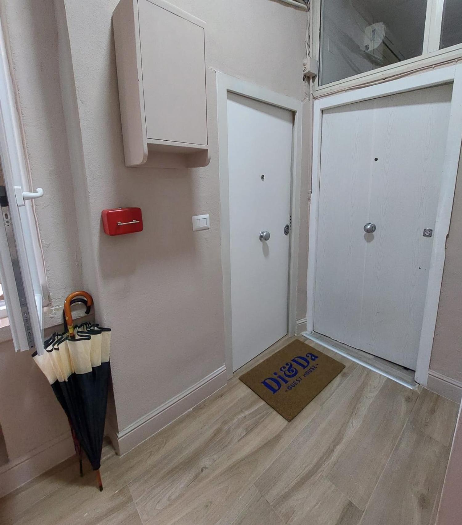 Napoli Centro - Di&Da Guest House Екстериор снимка